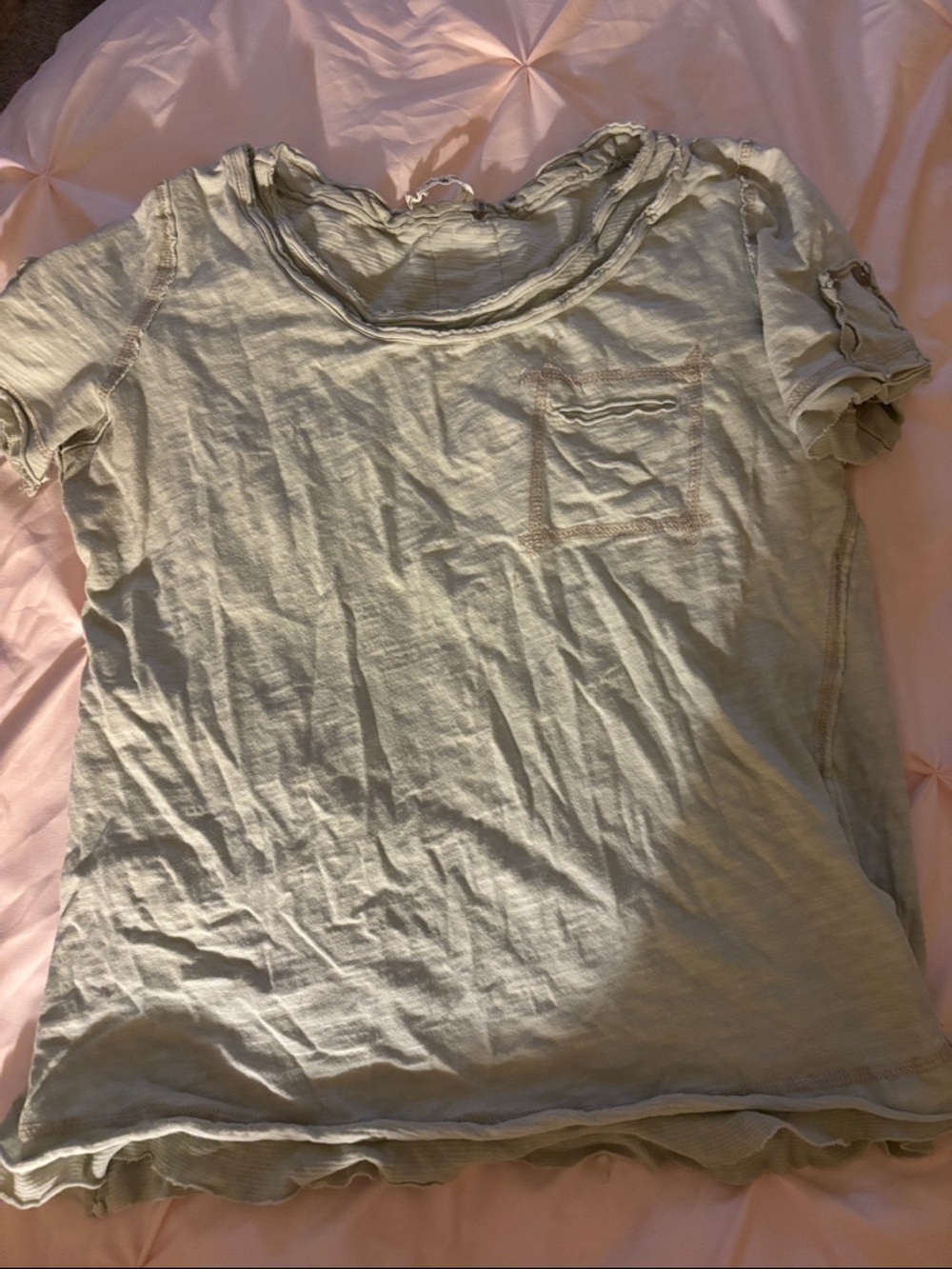 Women's Short Sleeve Pocket Tee in Light Sage - Unbranded